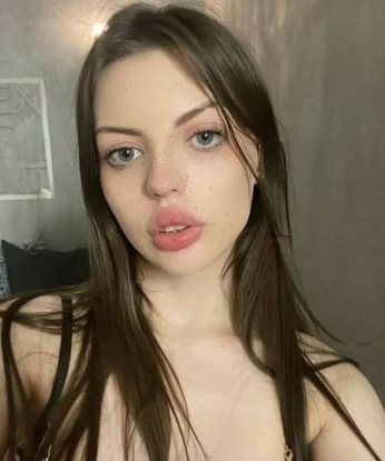 Миланчик, 22 года, 2 размер груди